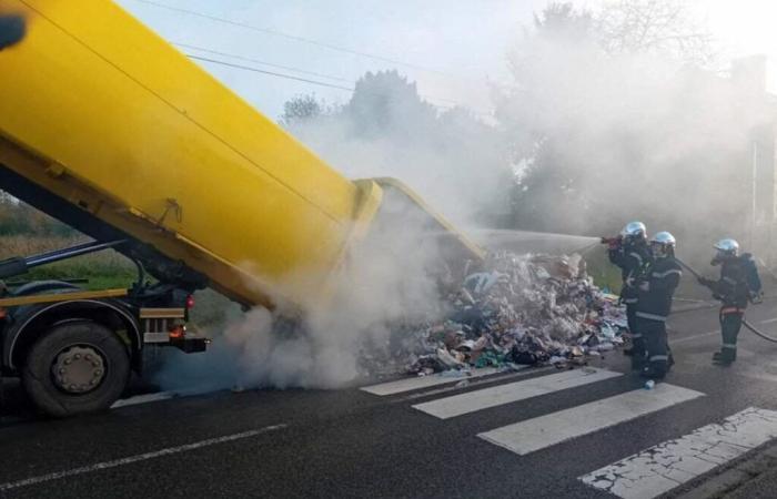 Un camión de basura a punto de incendiarse en Oise