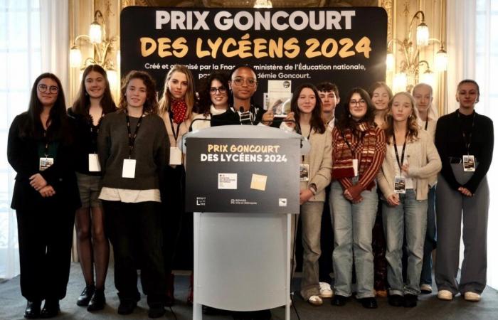 Sandrine Collette gana en 2024 el Premio Goncourt des Lycéens por Madelaine avant l’aube