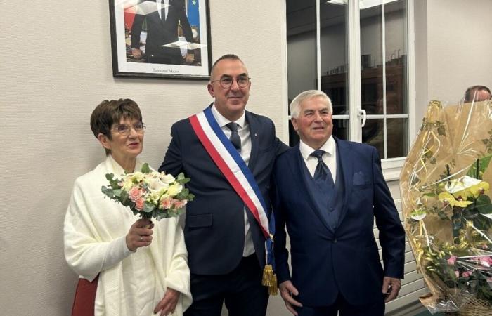 En Eure, este alcalde celebró las bodas de oro de sus padres