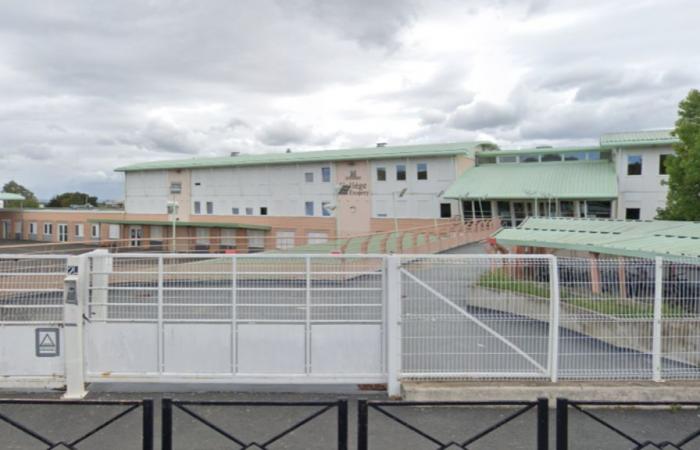 El colegio cerró hasta el lunes por fuga de agua.