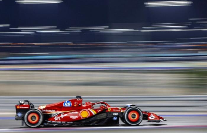 Leclerc lidera fácilmente por delante de los McLaren