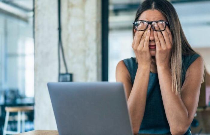 Demasiadas personas estresadas o cansadas después del trabajo.