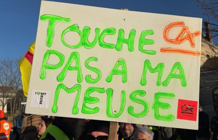 Manifestación contra el cierre de la sede de Crédit Agricole en Mosa, “la dirección debe revertir su decisión”