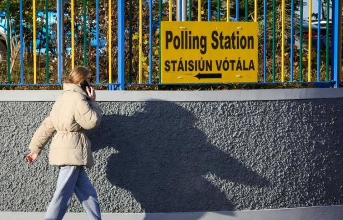 Voto irlandés en unas reñidas elecciones generales