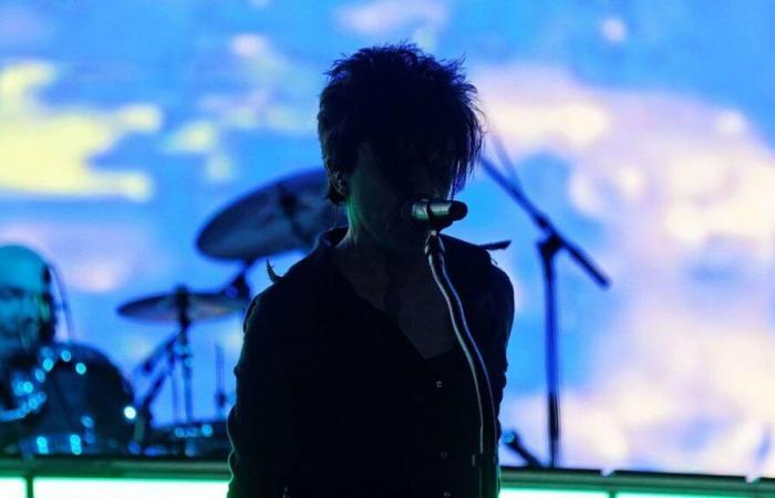 Indochine sorprende a sus fans con un concierto sorpresa en París