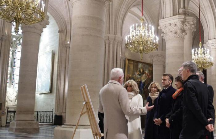 Emmanuel Macron descubre el interior de Notre-Dame de París