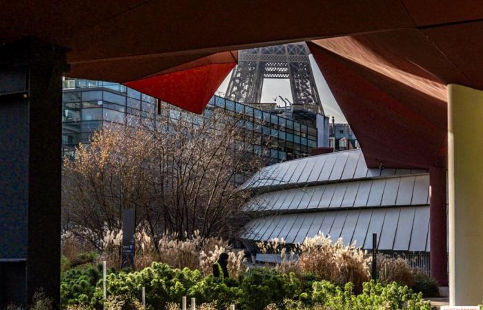 Au fil de l’or: la brillante exposición sobre el oro en el arte de la moda en el Museo del Quai Branly