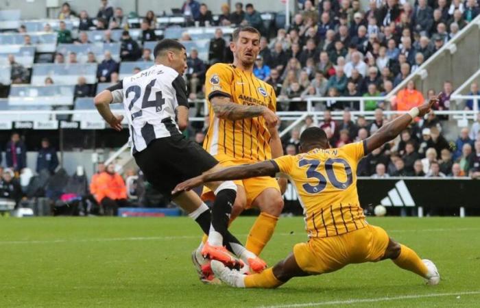 Lewis Dunk presiona para regresar a la alineación del Brighton