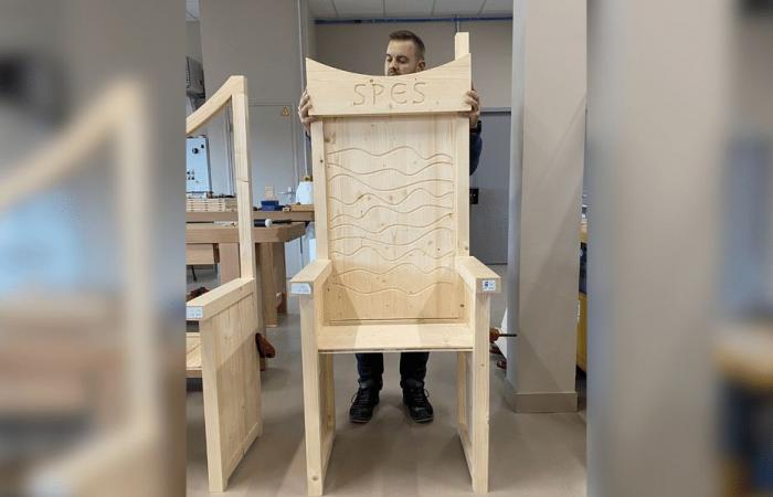 “Trabajar para la sede del Santo Padre es verdaderamente único”, hacen la silla del Papa para su visita a Córcega