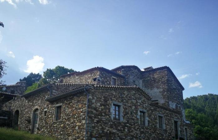 SAINT-JEAN-DU-GARD Motivos y medios de acción de los Levantamientos de la Tierra, en la casa Mazel