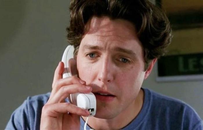 Por qué Hugh Grant odia a su personaje en su película más famosa