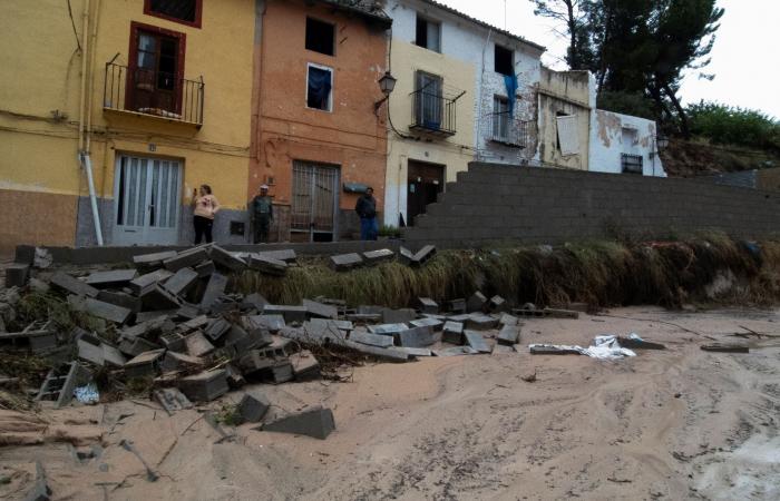 Un mes después de las inundaciones, las víctimas luchan por enderezar la cabeza.