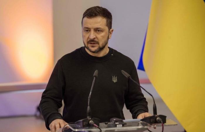 Ucrania: Zelensky dice que está dispuesto a hacer concesiones si la OTAN protege los territorios controlados por Kiev