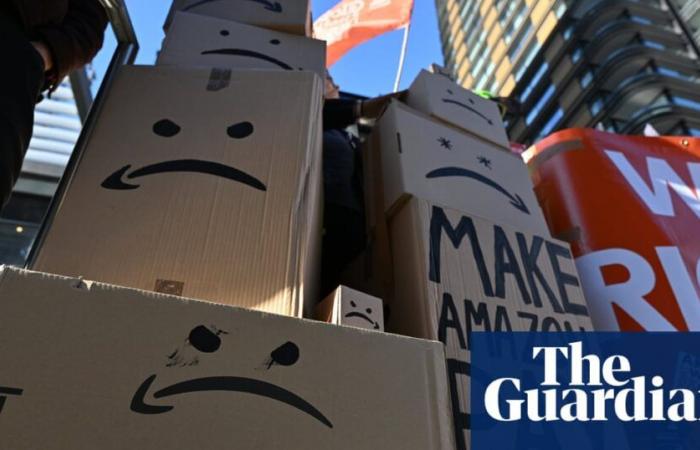 Trabajadores de Amazon en 20 países protestarán o harán huelga el Viernes Negro | viernes negro