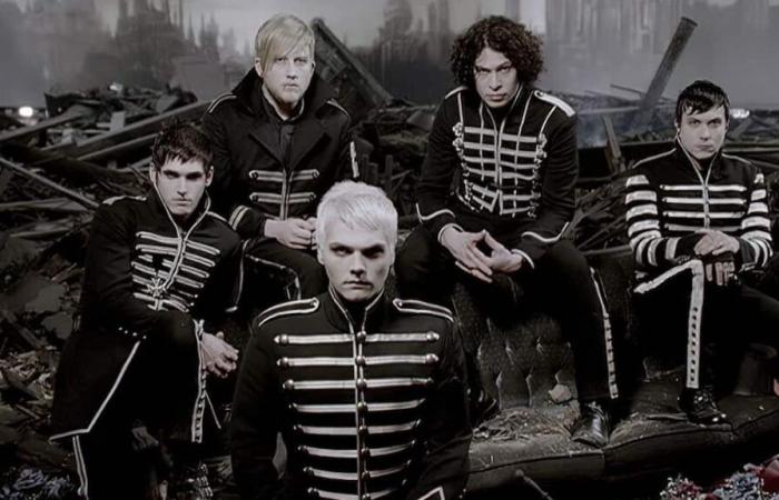 Muere el exbaterista del grupo My Chemical Romance a los 44 años: su cuerpo encontrado en estado de putrefacción en su casa