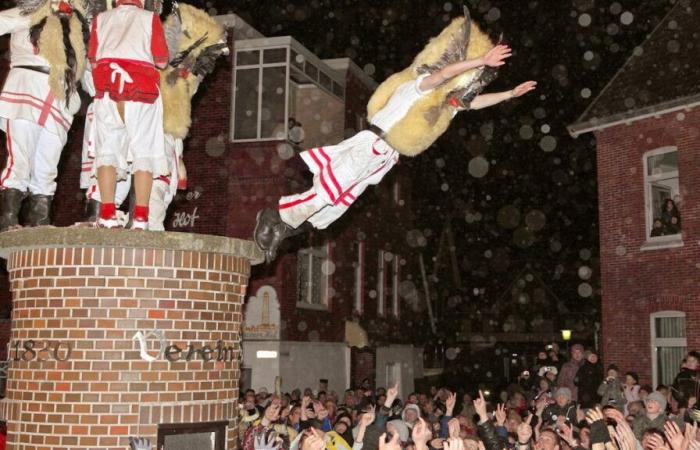 ¿Golpear a las mujeres? Se abolió la costumbre de San Nicolás en Borkum