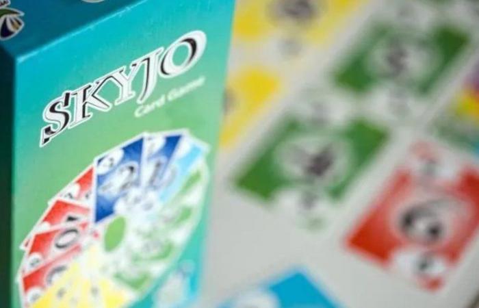 Buena oferta en juegos de mesa: el famoso Skyjo que anima tus veladas está a bajo precio este sábado