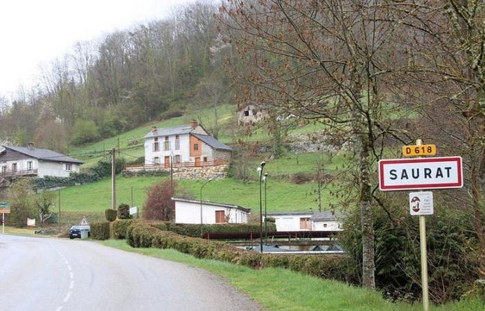 Accidente en Saurat, Ariège, un vehículo vuelca y su pasajero es evacuado al hospital