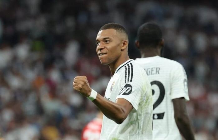 España: El Real ataca al Barça, Mbappé marca