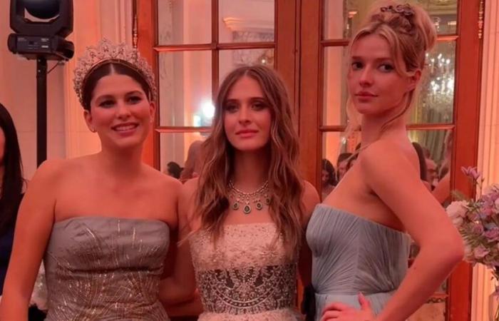 Con un vestido de princesa de Armani, Lucia Ponti, nieta de Sophia Loren, ilumina el Baile de Debutantes