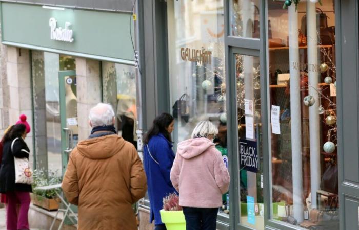 Rebanadas de vida en Blois, en este primer día de apertura los domingos antes de Navidad