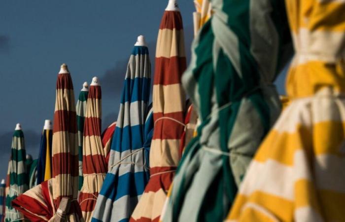 El desfile de Navidad se convierte en una “pesadilla” 13 heridos en Trouville tras el colapso de una carroza