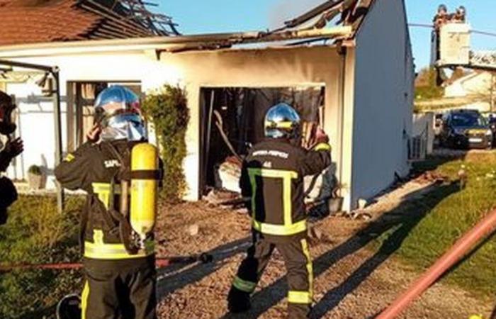 Incendio en una casa en Payrac: el adolescente llenó su ciclomotor de gasolina con el motor en marcha