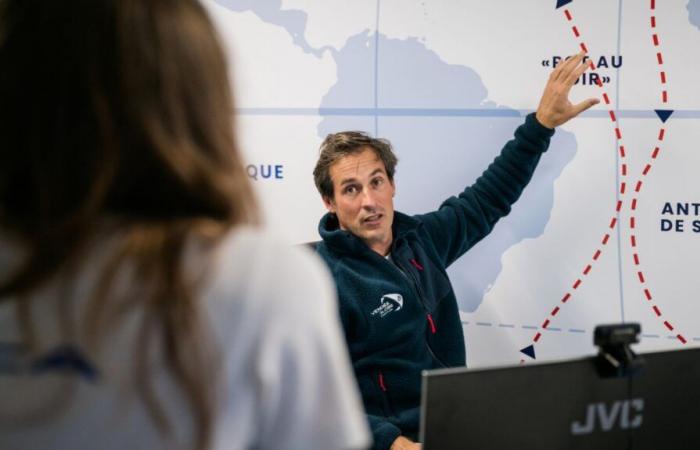 La vida cotidiana de Hubert Lemonnier, director de regata de la Vendée Globe.