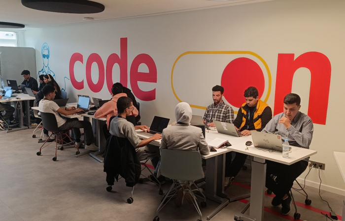 Codificación. Un día típico en YouCode en Safi, que tiene un nuevo campus.