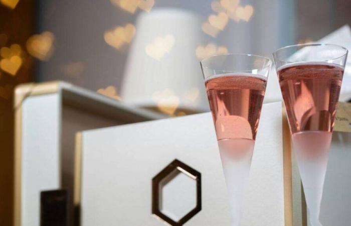 Este champagne rosado muy demandado ve bajar de precio en la tienda online