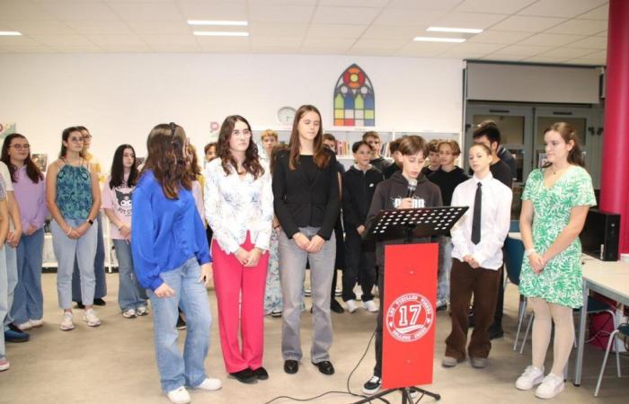 Estudiantes de secundaria presentan su exposición 2024 titulada “El ojo de la noche”