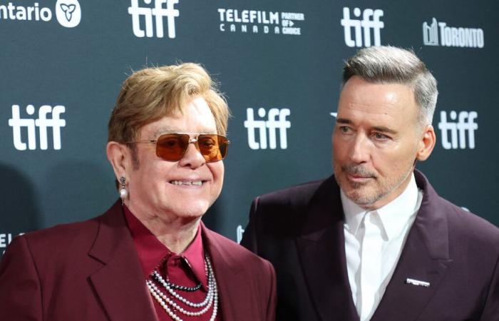 El ciego Elton John: la estrella revela que perdió la vista debido a una infección grave