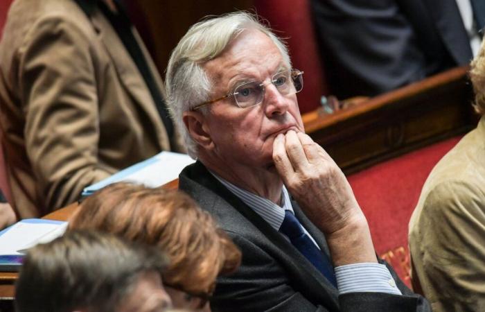 Barnier cerca de la salida, Macron hacia Riad y Tavares toma la puerta