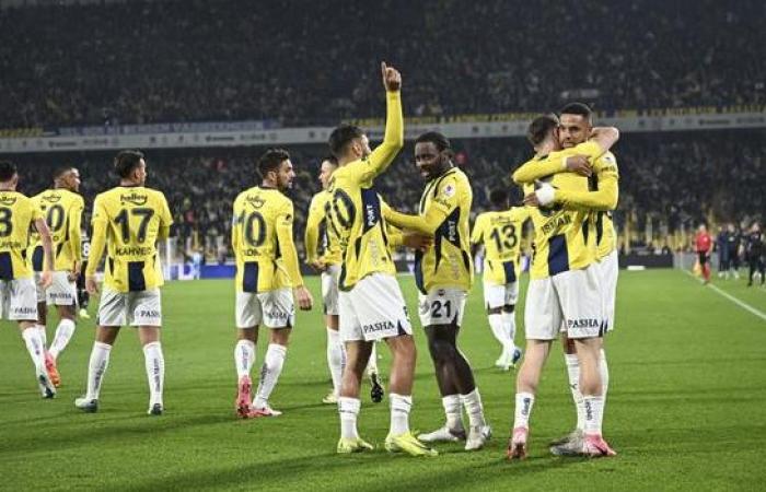 El Fenerbahçe está un paso más cerca de la cima