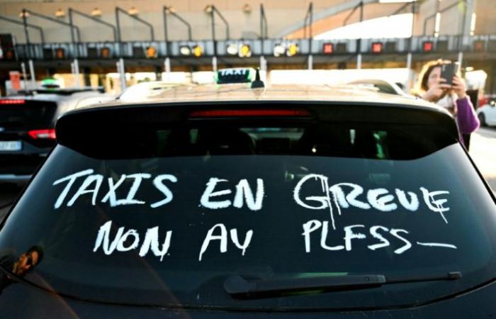 Transporte de enfermos: taxistas enojados y preocupados se movilizaron en Lyon y Toulon – 12/02/2024 a las 13:57