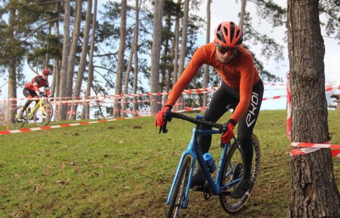 Ciclocross: William Millat por delante de su hermano Adrien en las alturas de Le Creusot