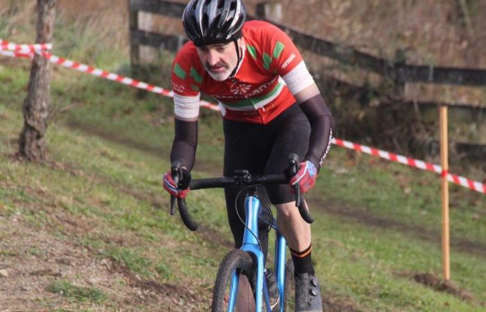 Ciclocross: William Millat por delante de su hermano Adrien en las alturas de Le Creusot