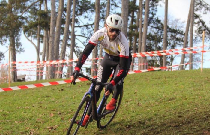 Ciclocross: William Millat por delante de su hermano Adrien en las alturas de Le Creusot