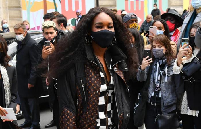 Venus Williams opta por los clásicos con zapatos de tacón negros brillantes en los Fashion Awards 2024 en Londres