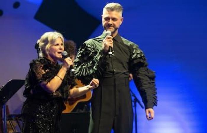 La vez que Pierre Lapointe besó lánguidamente a Michèle Richard y otras revelaciones en el espectáculo navideño “Winter Songs”