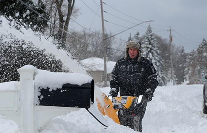 Las principales noticias meteorológicas de hoy: Tormenta de nieve con efecto de lago y explosión ártica impactan a millones en EE. UU.