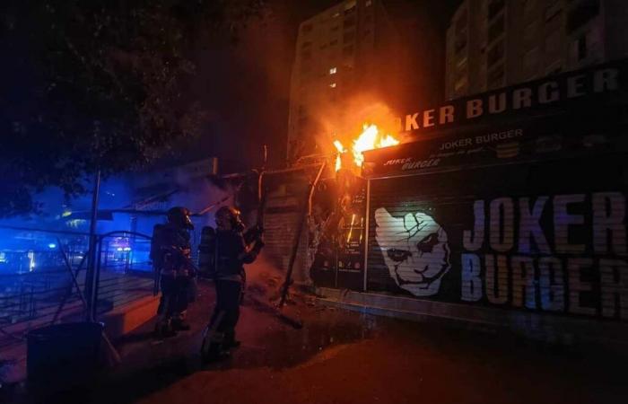 Incendio en el snack bar Joker Burger del 58 del bulevar Paul Montel en Niza