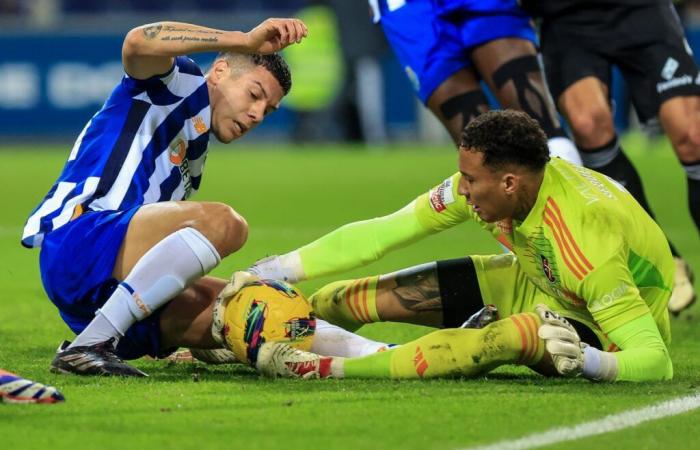 FC Porto-Casa Pia, 2-0 Casa Pia Lo más destacado: si todos volaran como Patrick Sequeira…