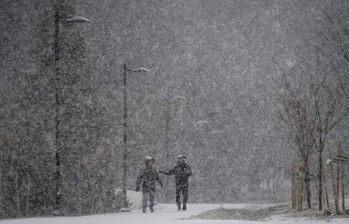 Fuertes nevadas sobre el norte de Columbia Británica se convierten en lluvia helada