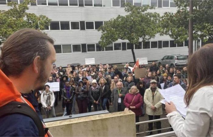 Los empleados de la Misión local también se movilizaron en Mayenne.