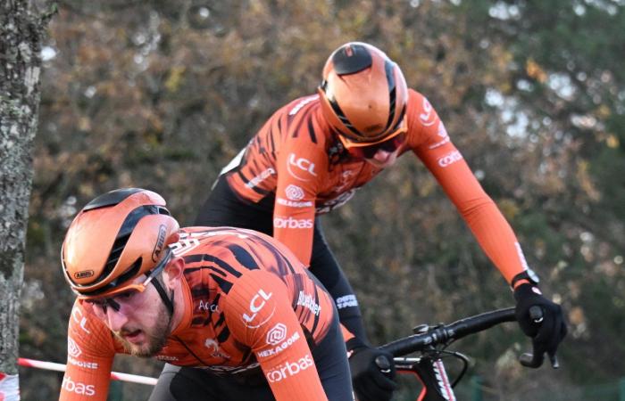 Ciclocross: William Millat por delante de su hermano Adrien en las alturas de Le Creusot