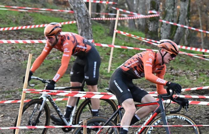 Ciclocross: William Millat por delante de su hermano Adrien en las alturas de Le Creusot