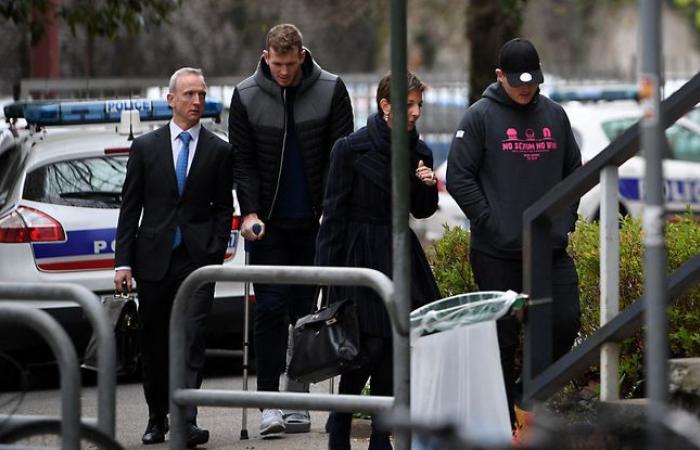 Exjugadores de rugby de Grenoble comparecen ante los tribunales por violación en grupo en Burdeos