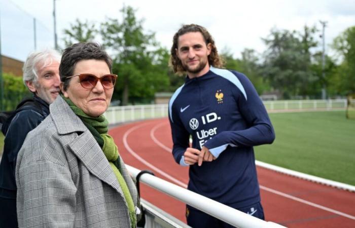 OM: Riolo golpea a la madre de Rabiot