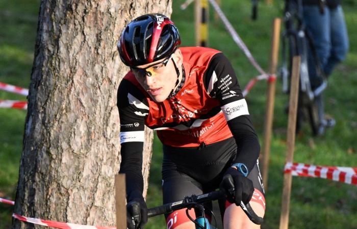 Ciclocross: William Millat por delante de su hermano Adrien en las alturas de Le Creusot